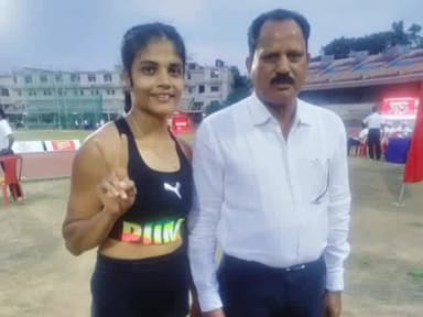 चितरपुर: नेशनल फेडरेशन कप सीनियर एथलेटिक्स चैम्पियनशिप के 100 मीटर बाधा दौड़ में सपना ने तीसरा स्थान लाकर रामगढ़ को किया गौरवान्वित