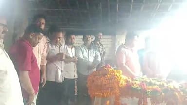 गोरखपुर: धर्मशाला स्थित जटाशंकर निवासी पंडित हरिशंकर तिवारी के निधन पर आम लोगों ने जताया गहरा शोक