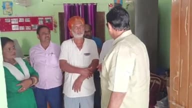 विभूतिपुर: विभूतिपूर विधायक कॉमरेड अजय कुमार ने राजकीय उच्च माध्यमिक विद्यालय बेलसंडीतारा का किया औचक निरीक्षण