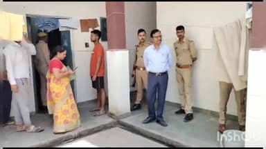 कानपुर: अवैध रूप से रह रहे छात्र कल्यानपुर के अनुसूचित जाति छात्रावास से किये गए बाहर,भारी पुलिस बल मौजूद