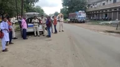 जयसिंहनगर: शहडोल रीवा मुख्य मार्ग पर पुलिस ने चलाया वाहन चेकिंग अभियान, 9 वाहनों पर की मोटर व्हीकल एक्ट के तहत कार्रवाई