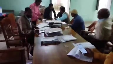 जंदाहा: बिजरौली पंचायत में सरपंच पद के उपचुनाव के लिए प्रत्याशियों के बीच चुनाव चिन्ह आवंटित, 25 मई को चुनाव व 27 मई को मतगणना