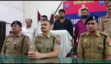 गोरखपुर: लूट-रंगदारी मांगने वाले 4 शातिर इनामी अपराधियों को रामगढ़ताल पुलिस ने किया गिरफ्तार, SP सिटी ने दी जानकारी