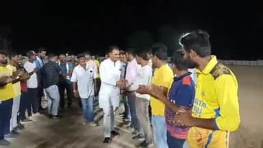 पिपलोदा: किसान नेता वीरेंद्र सिंह सोलंकी ने क्रिकेट खेल का किया शुभारंभ, बोदिना की टीम 162 रन से हुई विजेता