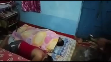 ফরিদপুর দুর্গাপুর: দুর্গাপুরের ইস্পাত নগরীতে বন্ধ ঘরে মায়ের পচাগলা দেহ আঁকড়ে ছেলে, দরজা ভেঙে উদ্ধার পুলিশের