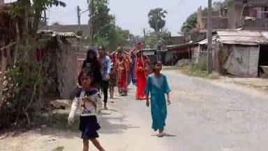 नावकोठी: नावकोठी की सभी पंचायतों में सुहागिन महिलाओं ने की वट सावित्री पूजा, पति की दीर्घायु के लिए रखा व्रत