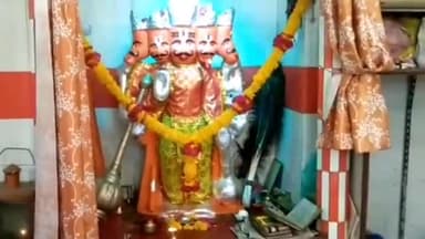 रतलाम नगर: राधा-कृष्ण मंदिर के जीर्णोद्धार के बाद थावरिया बाजार के पंचमुखी बालाजी मंदिर से निकाली गई भव्य कलश यात्रा