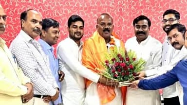 उतरौला: नगर पालिका परिषद के नवनिर्वाचित अध्यक्ष से उनके आवास पर मिले भाजपा मुंबई मोर्चा के प्रदेश उपाध्यक्ष राधेश्याम वर्मा