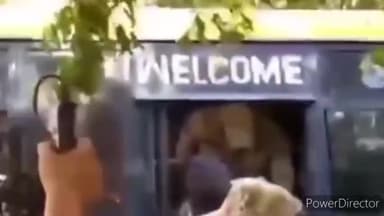 हुज़ूर: भोपाल में कड़ी सुरक्षा व्यवस्था के बीच कोर्ट में 16 HUT के संदिग्ध आतंकियों को किया गया पेश