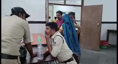 छतरपुर नगर: ओरछा रोड थाने में रिपोर्ट दर्ज कराने के लिए जाते समय नारायणपुरा रोड निवासी पति, पत्नी और बेटे के साथ दबंगों ने की मारपीट