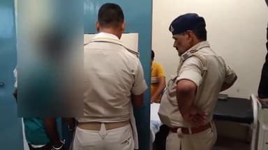 बेन: रंगदारी मामले में फरार एक आरोपी को बेन थाना पुलिस ने जंघारो गांव से किया गिरफ्तार, भेजा जेल