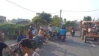 सिंघेश्वर: सिंहेश्वर गम्हरिया मुख्य मार्ग में कटैया सायफन पूल के समीप भीषण सड़क हादसे में एक की हुई मौत एक गंभीर रूप से जख्मी