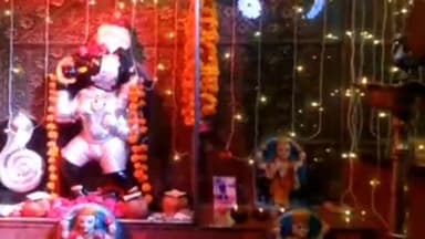 रतलाम नगर: सूर्यपुत्र शनिदेव का जन्मोत्सव धूमधाम के साथ मनाया गया, पुरोहितजी के वास में दो दिवसीय धार्मिक आयोजन में जुटे लोग