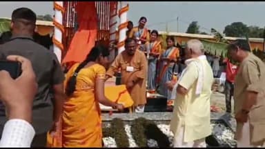 लोहरदगा: लोहरदगा में राष्ट्रीय स्वयंसेवक संघ  प्रमुख मोहन भागवत ने किया डॉ हेडगेवार की प्रतिमा का अनावरण