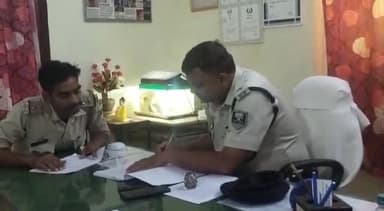 राजगीर: राजगीर क्षेत्र के अलग-अलग स्थानों पर पुलिस ने छापेमारी करते हुए शराब के नशे में 2 व्यक्ति को गिरफ्तार करके भेजा जेल