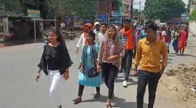 *अभाविप, सूरजपुर जिले के प्रतापपुर इकाई द्वारा 250 से अधिक छात्राओं को "द केरल स्टोरी" मूवी  दिखाई गई।*

*एक पहल जागरुकता की ओर*
#abvpsurajpur
#abvpcg