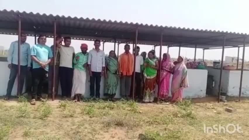 कुकरेल: ग्राम अरौद-लीलर के गौठान का निरीक्षण करने पहुंचे पूर्व जनपद अध्यक्ष व पूर्व भाजपा मंडल अध्यक्ष ऋषभ देवांगन
