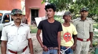 मधवापुर: बासुकी चौक के पास से मधवापुर थाना पुलिस ने बाइक पर लदी 150 बोतल शराब के साथ दो तस्करों को किया गिरफ्तार, भेजा जा रहा जेल