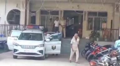 राजगीर: पुलिस ने बेलौआ गांव में छापेमारी करते हुए  
धोखाधड़ी की घटना में शामिल आरोपी को गिरफ्तार करके भेजा जेल