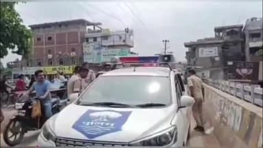 सुप्पी: पुलिस ने बडहरवा हनुमान चौक से 51 बोतल नेपाली शराब के साथ तस्कर को किया गिरफ्तार