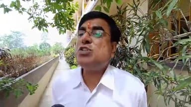 बेतिया: मेहदियाबाड़ी भाजपा कार्यालय में बागेश्वर धाम विवाद को लेकर बीजेपी के पूर्व ज़िलाध्यक्ष ने CM नीतीश कुमार पर साधा निशाना