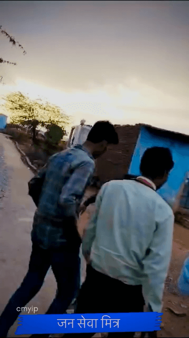 जन सेवा अभियान 2.0 में जन सेवा मित्रों दुवार घर घर जाकर प्रचार - प्रसार किया ।और ग्राम वसीयो की समस्याए सुनी ।। @dabranews @gwaliorking #viralindia