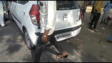 उतरौला: जोगीवीर के पास सड़क पार कर रही महिला को तेज रफ्तार कार ने मारी टक्कर गम्भीर रूप से घायल महिला अस्पताल में हुई भर्ती