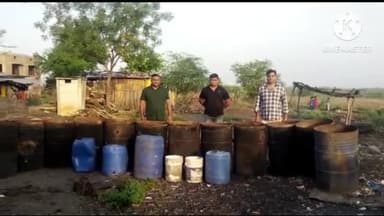 समुद्रपूर: गव्हा, कोल्ही पारधी बेड्यावर समुद्रपूर पोलिसांची वॉश आऊट मोहीम, 2 लाख 66 हजार 850 रुपयांच्या गावठी दारूसह साहित्य नष्ट