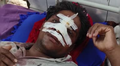 कटिहार: मोहनपुर सौतारी के पास अज्ञात अपराधियों ने दो युवकों के साथ की मारपीट व लूट, सदर अस्पताल में चल रहा इलाज