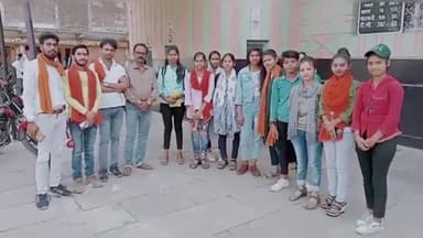 खुरई: 'द केरला स्टोरी' फिल्म खुरई में बजरंग दल के युवाओं व दुर्गा वाहिनी की युवतियों ने देखी, हुई फिल्म को बढ़ावा देने की अपील