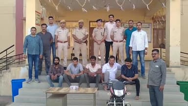 डग तहसील में कार्यरत कानूनगो पर फायरिंग करने की घटना का पुलिस ने किया था खुलासा
घटना में प्रयुक्त वाहन शस्त्र बरामद