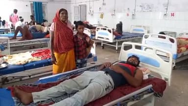 कहरा: बिहरा थाना के आरण गांव में तेज आंधी में फूस घर पर से पन्नी उड़ जाने को लेकर मारपीट। एक युवक जख्मी सदर अस्पताल में भर्ती।