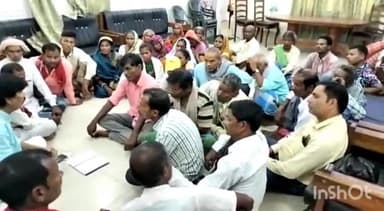 कटिहार: ड्राइवर टोला में भाकपा माले विधायक महबूब आलम ने किसानों के साथ की बैठक