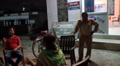 गोरखपुर: कांशीराम आवास योजना में रहने वाली महिला ने देर रात चिड़ियाघर चौकी पर पहुंचकर पति पर मारपीट का लगाया आरोप