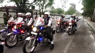 कांके: राष्ट्रपति द्रौपदी मुर्मू के रांची आगमन को लेकर ज़िले में कारकेड रिहर्सल की गई, सेना के जवान भी रहे मौजूद