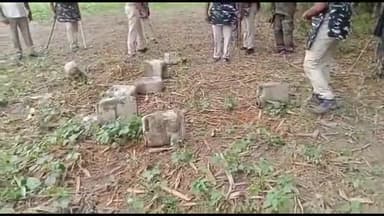 मधेपुरा: मद्यनिषेध मधेपुरा पुलिस द्वारा जिले के विभिन्न जगहों पर छापेमारी अभियान के तहत 7 शराब तस्कर अलग जगह से 18 शराबी गिरफ्तार