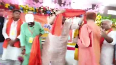 नावकोठी: न्याय रथ मोटर सर्विस के मालिक पहसारा निवासी सुधीर सिंह BJP में हुए शामिल, नावकोठी के पार्टी कार्यकर्ताओं में हर्ष