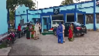 सुपौल: प्रेम प्रसंग के मामले में सुपौल पुलिस एक लड़की को बरामद कर मेडिकल कराने हेतु लाई सदर अस्पताल