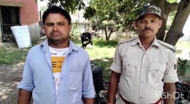 मधवापुर: शराब बरामदगी मामले में एक फरार आरोपी को मधवापुर थाना पुलिस ने सीतामढ़ी जिले के कमलदह गांव से किया गिरफ्तार