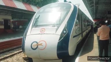 देहरादून: PM मोदी की वर्चुअल उपस्थिति में देहरादून रेलवे स्टेशन से वंदे भारत एक्सप्रेस को हरी झंडी दिखाएंगे CM पुष्कर सिंह धामी