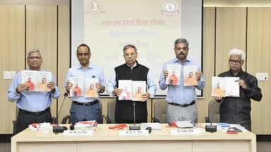 गोरखपुर: D.N स्नातकोत्तर महाविद्यालय गोरखपुर में CM योगी के भाषणों पर संग्रहित 'लोक आराधना की अभिव्यक्ति' पुस्तक का हुआ विमोचन