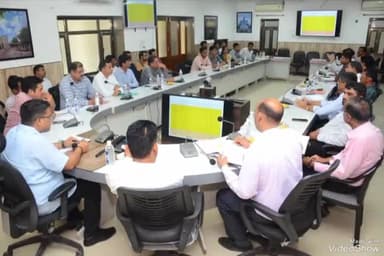 जालौर: कलेक्ट्रेट में जिला स्वास्थ्य समिति की बैठक का हुआ आयोजन, जिला कलेक्टर ने अधिकारियों को दिए कई आवश्यक दिशा निर्देश