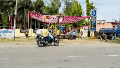 #करणी #सेना #हिमाचल #प्रदेश द्वारा ठंडे मीठे पानी (शरबत￼),चने-पूरी व हलवा का आयोजन किया गया।