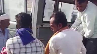 खुरई: सरखेड़ी गांव के पास 52 वर्षीय व्यक्ति ने पेड़ से फांसी लगाकर की आत्महत्या, पुलिस जांच में जुटी