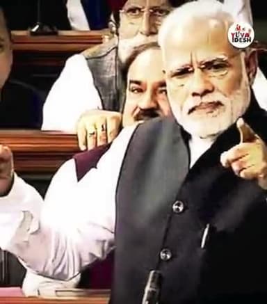 मोदी आपके राज में👇🏻

#NaakamiKe9Saal