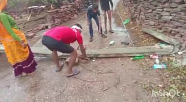 मासलपुर: तेज अंधड़ से  मदनपुर गौलारी में डिस्कॉम के 5  विद्युत पोल धराशायी , दर्जनभर से अधिक गॉवो की आपूर्ति ठप