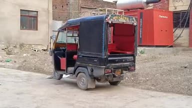 बेतिया: सिरकहिया गांव में बच्चे को बचाने के क्रम में तेज रफ्तार वाहन की चपेट में आने से 62 वर्षीय वृद्ध की मौत।