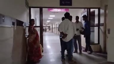 बेतिया: बाजार समिति के समीप अज्ञात वाहन की ठोकर से 45 वर्षीय व्यक्ति की मौत।