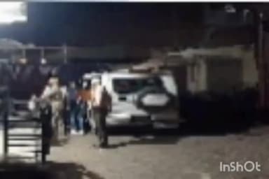 जलेसर: जीएसटी टीम ने जलेसर में की छापेमारी, पूर्व चेयरमैन की 6 फर्मों को किया सीज