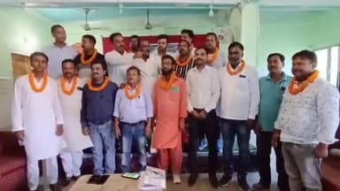 बेतिया: पावर हाउस चौक स्थित निजी भवन के सभागार में नगर निगम जनता दल यूनाइटेड की बैठक हुई संपन्न